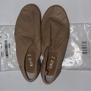 Bloch Ballet shoes 6.5
